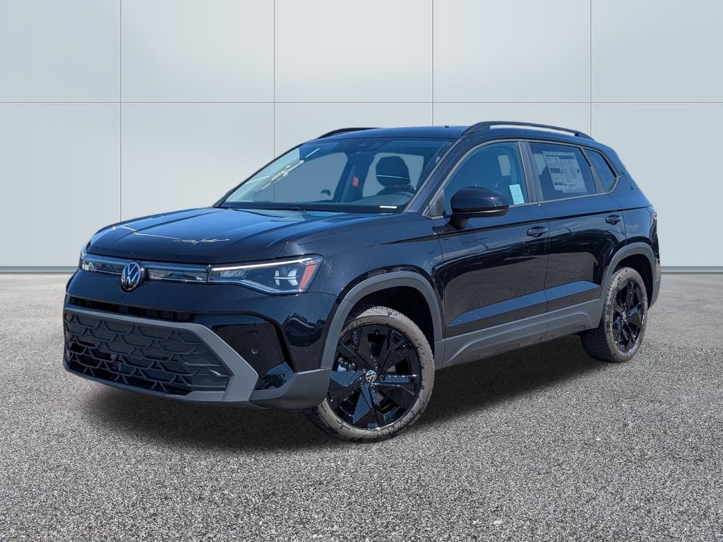 2026 Volkswagen Taos SE Black