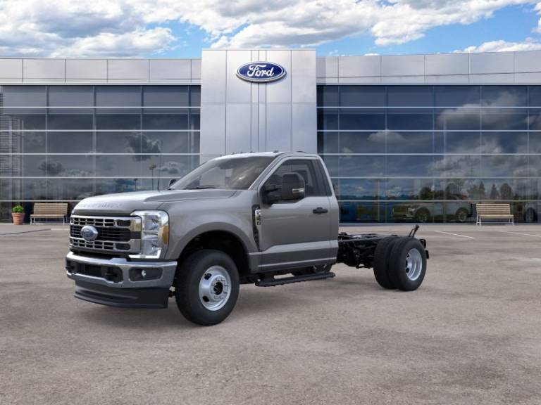 2026 Ford Super Duty F-350 DRW XL