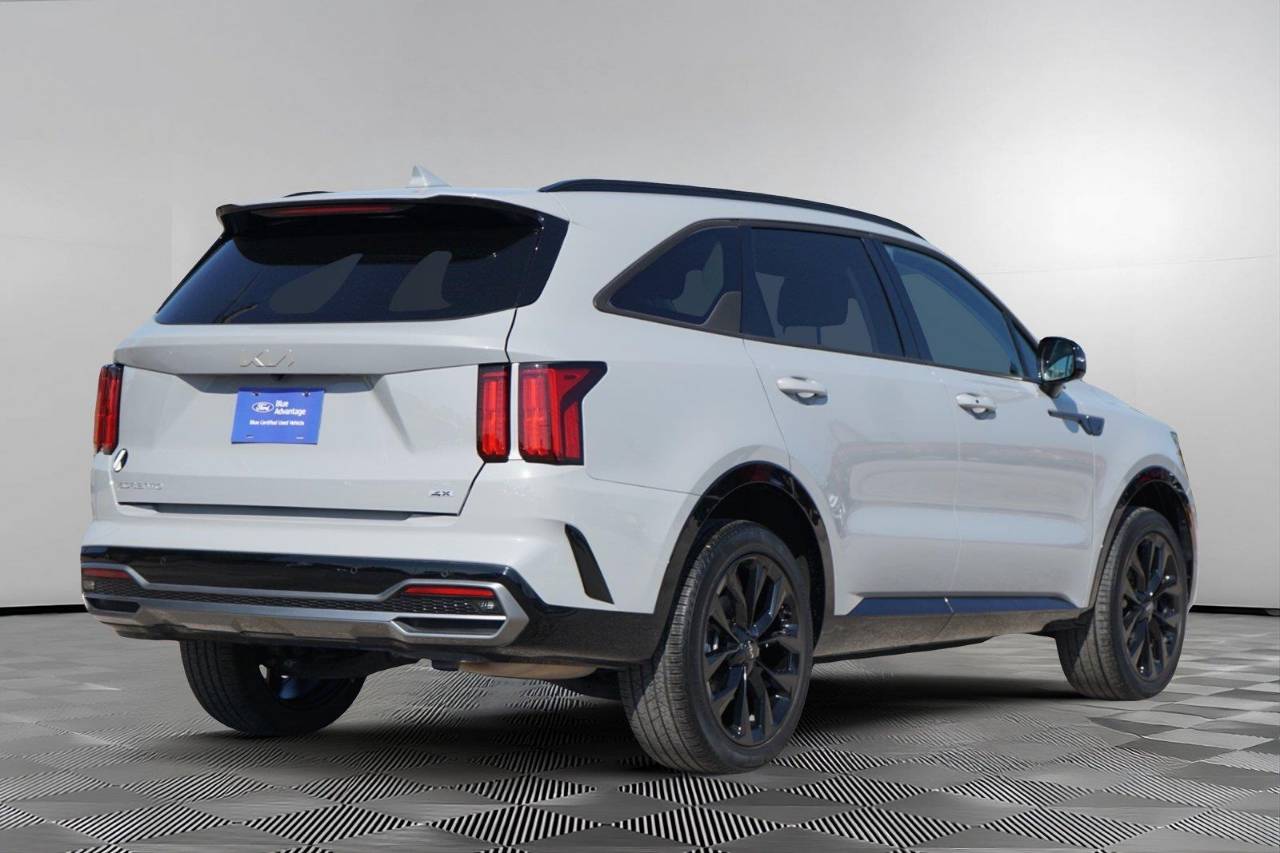Certified Used 2023 Kia Sorento SX, photo 5