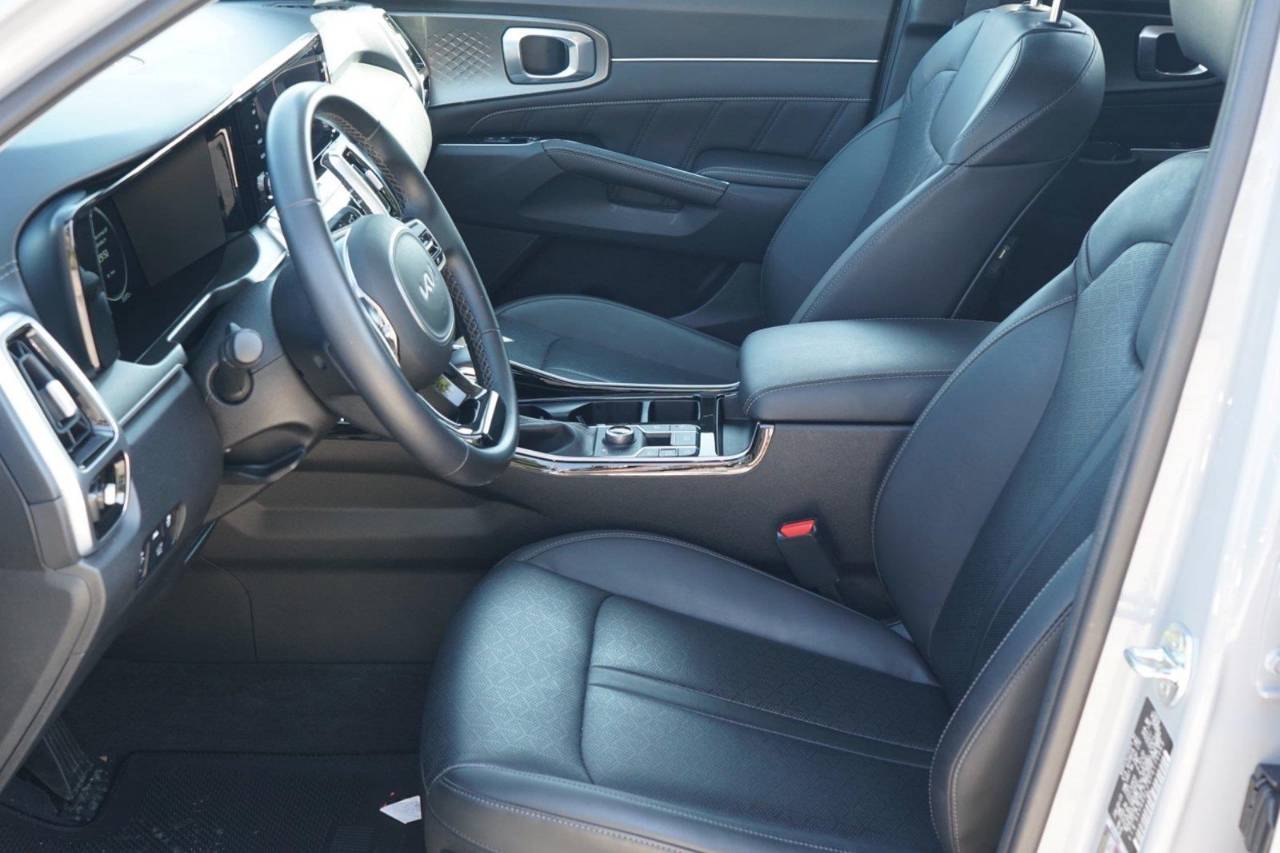 Certified Used 2023 Kia Sorento SX, photo 10