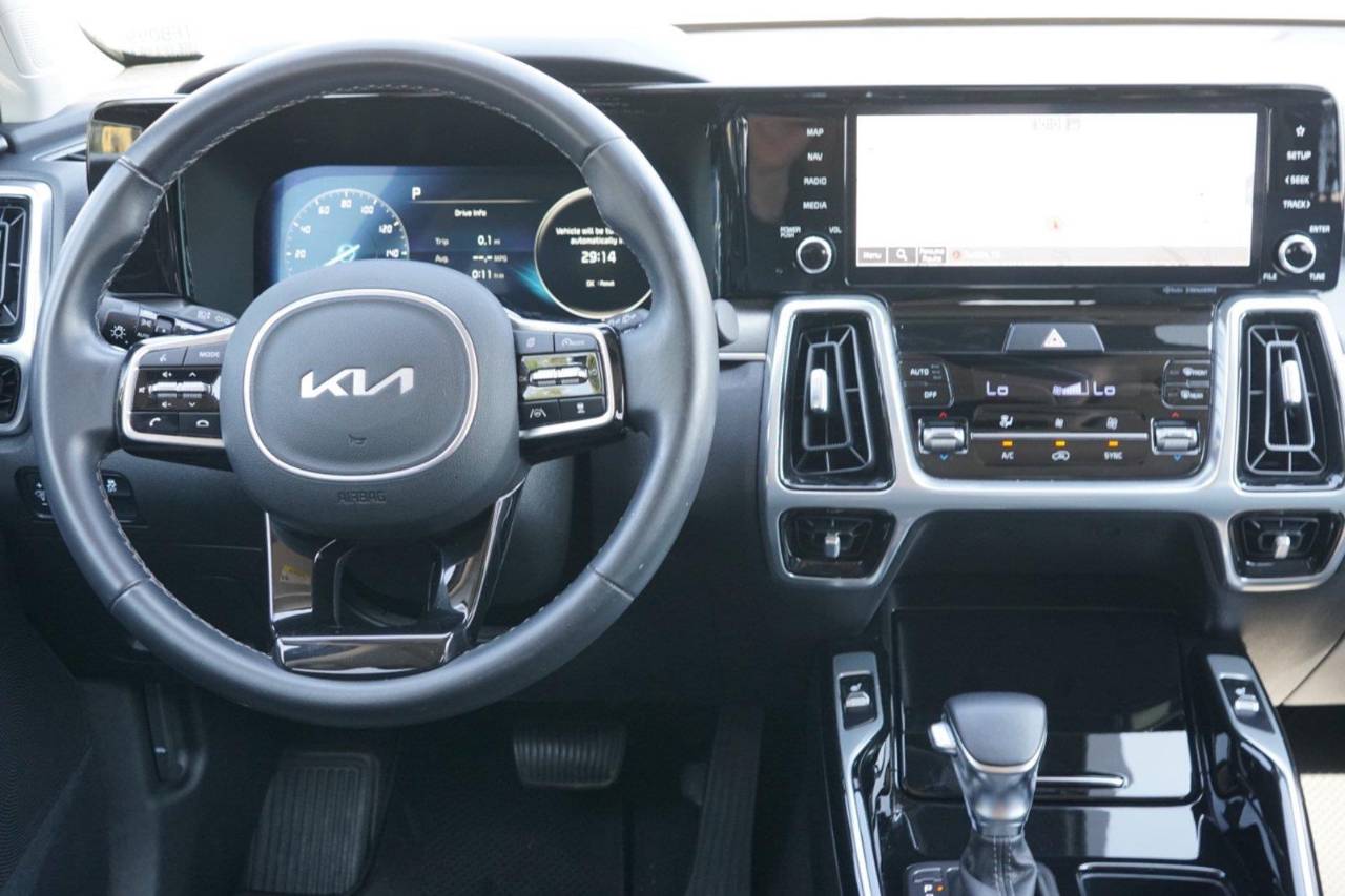 Certified Used 2023 Kia Sorento SX, photo 24