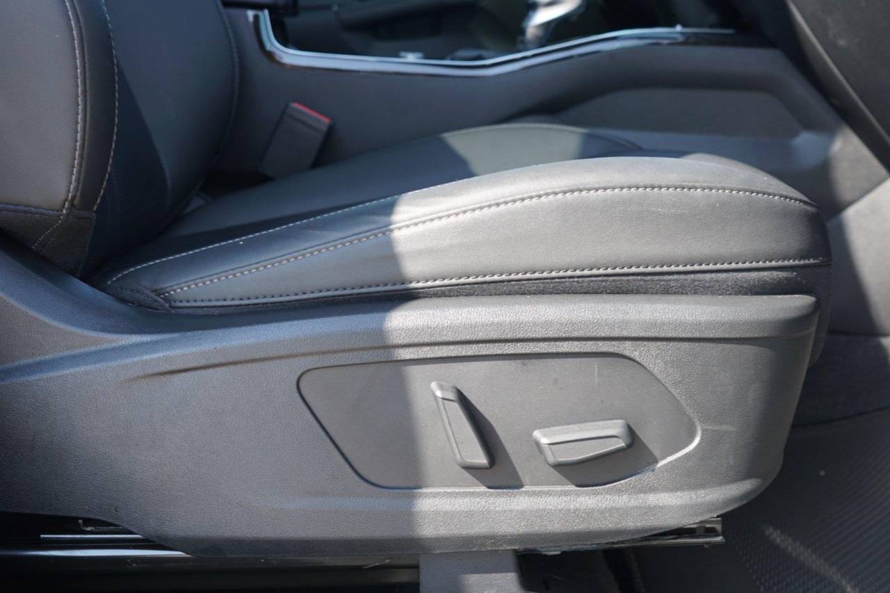 Certified Used 2023 Kia Sorento SX, photo 28