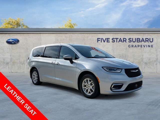 Used 2023 Chrysler Pacifica Touring L