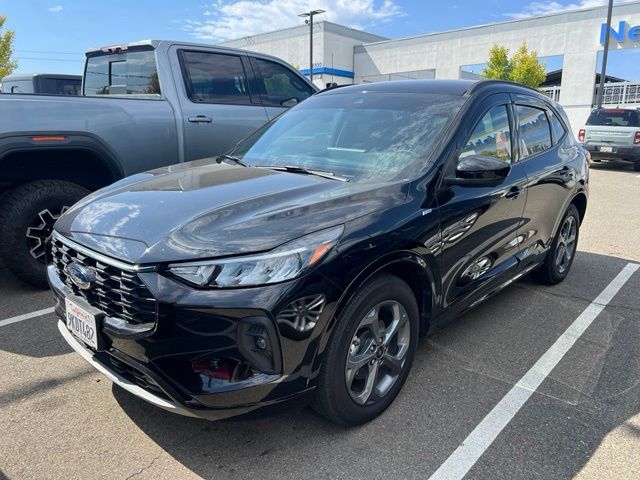 Used 2023 Ford Escape Hybrid ST-Line Select
