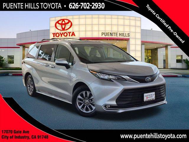 2023 Toyota Sienna XLE