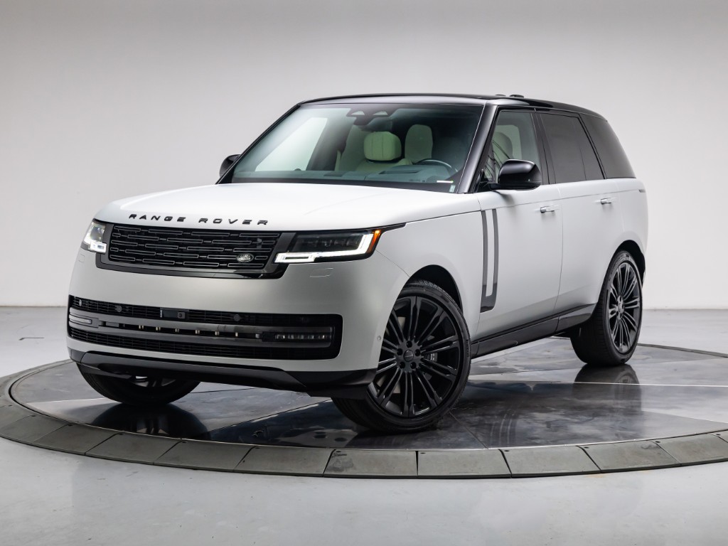 2026 Land Rover Range Rover P530 SE