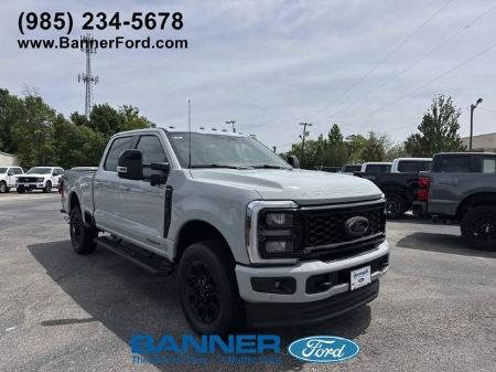 2026 Ford Super Duty F-350 Lariat