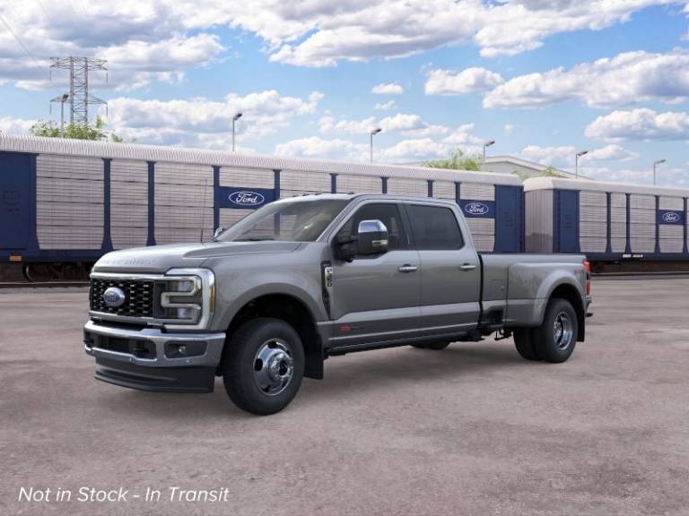 2026 Ford Super Duty F-350 DRW LARIAT