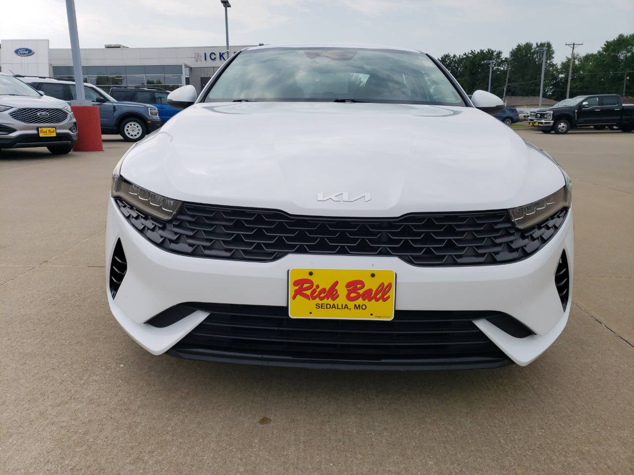Used 2022 Kia K5 LXS with VIN 5XXG14J2XNG100132 for sale in Kansas City