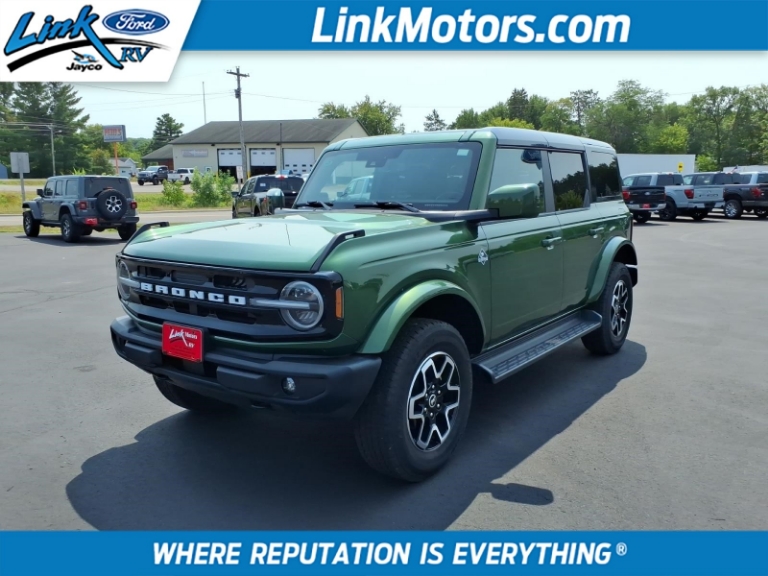2025 Ford Bronco Outer Banks 4 Door 4X4