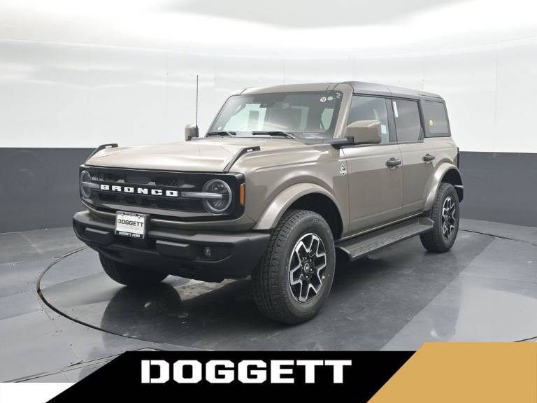 2026 Ford Bronco Outer Banks