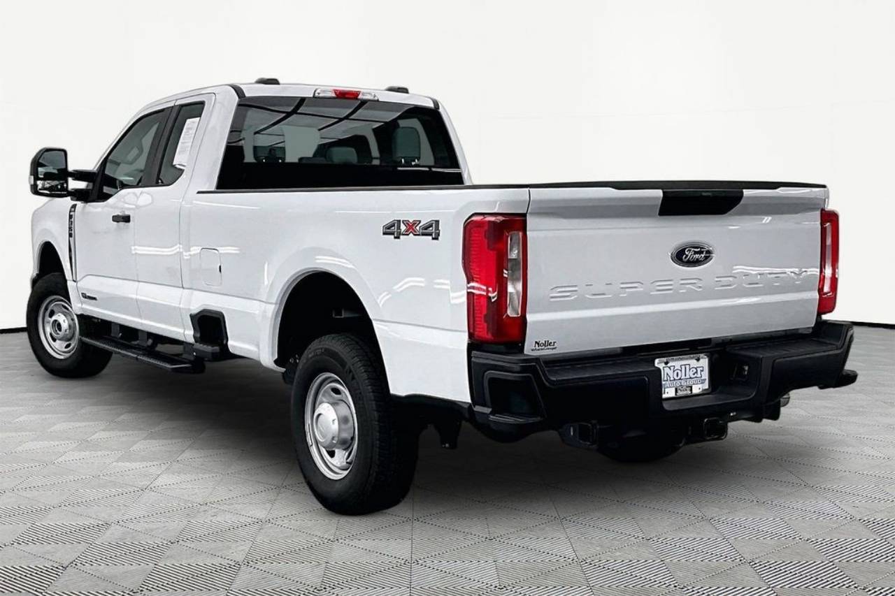 2026 Ford F-350 Super Duty XL - Photo 13