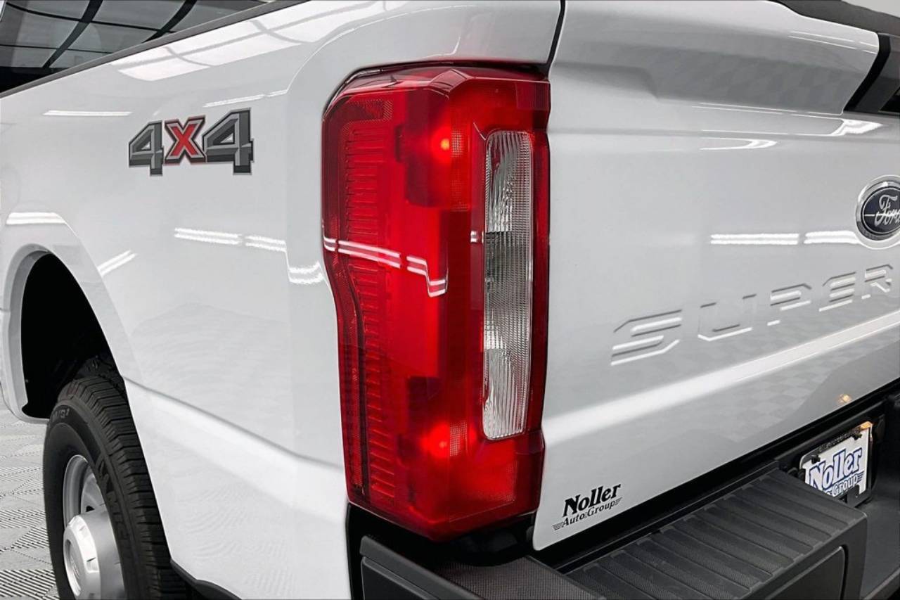 2026 Ford F-350 Super Duty XL - Photo 31
