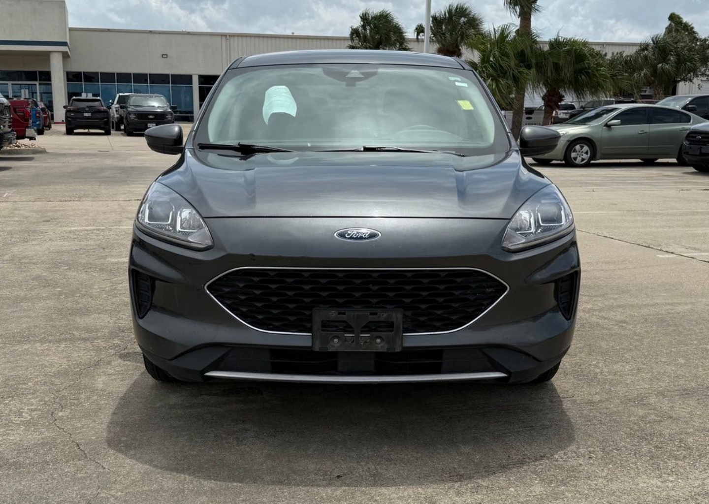 Used 2020 Ford Escape SE with VIN 1FMCU0G65LUA75491 for sale in Kingsville, TX