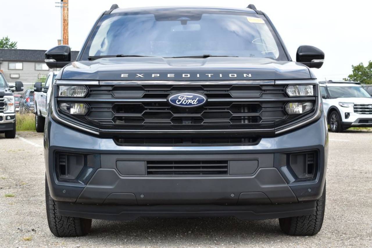 Certified 2025 Ford Expedition Active with VIN 1FMJU1J85SEA37551 for sale in Kansas City