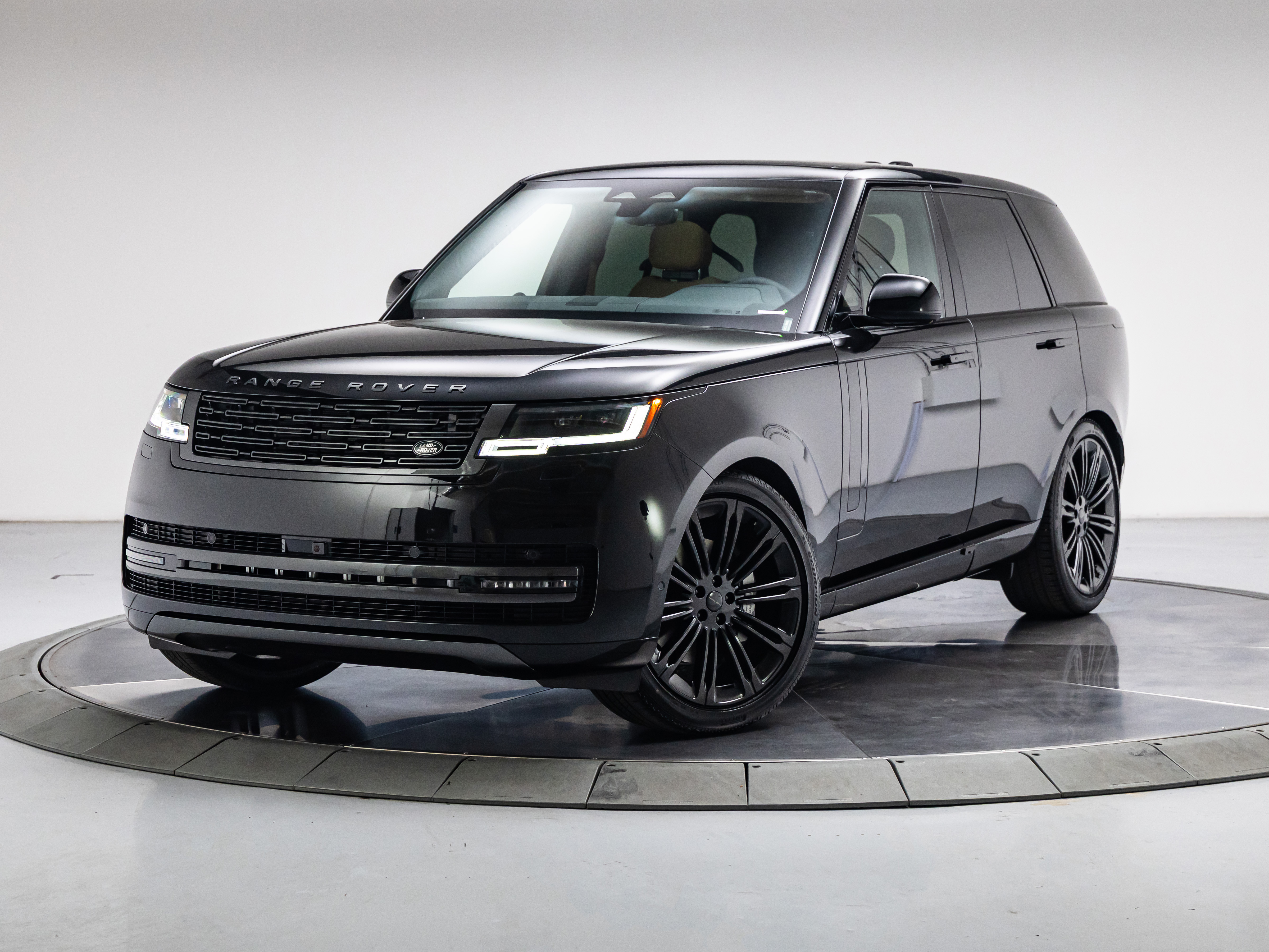 New 2026 Land Rover Range Rover P400 SE