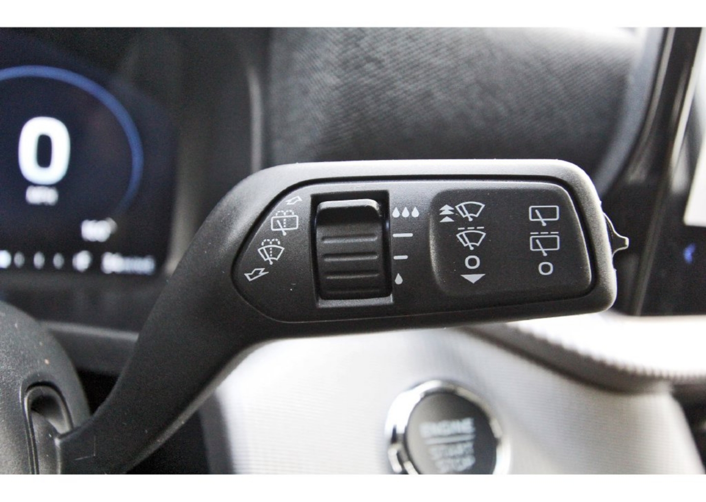 2026 Ford Explorer Active - Photo 13