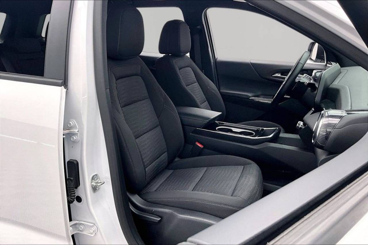 2025 Chevrolet Equinox LT - Photo 7