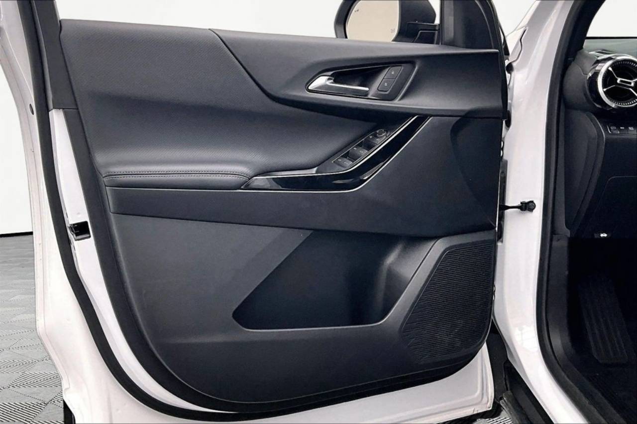 2025 Chevrolet Equinox LT - Photo 23