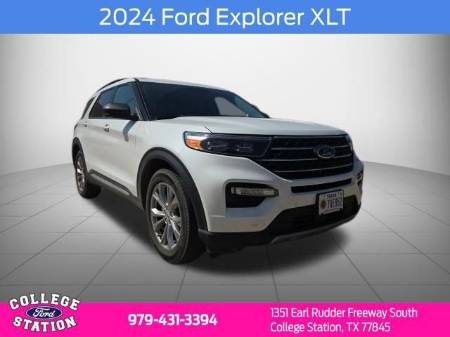 2024 Ford Explorer XLT