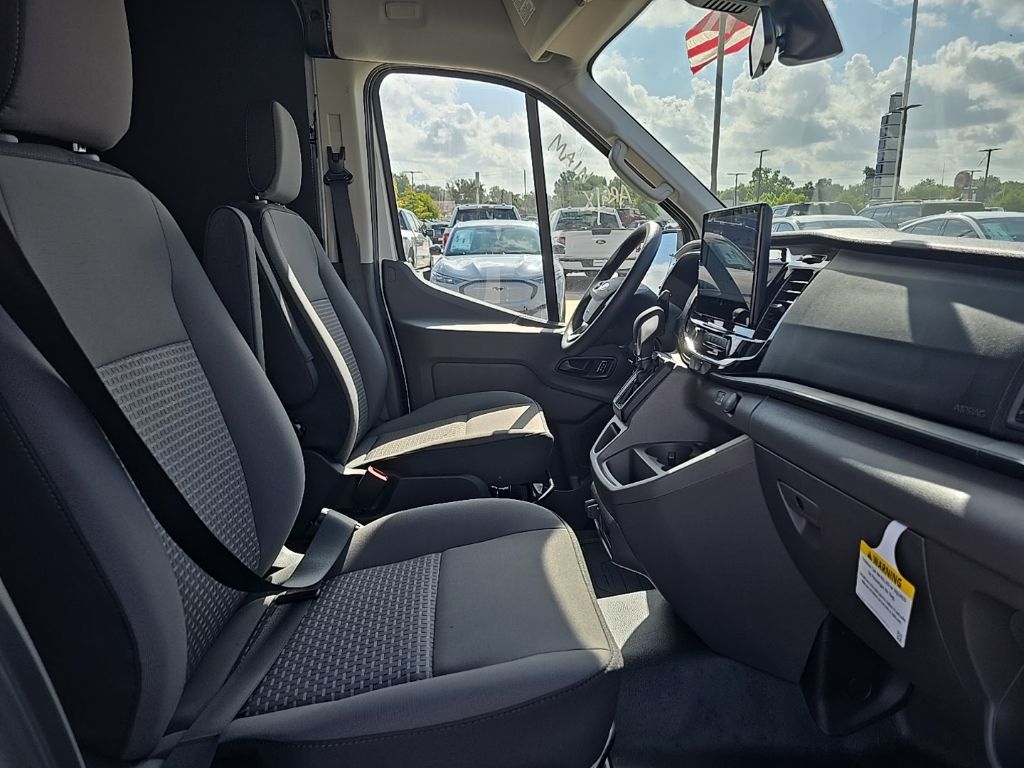 2025 Ford Transit Van Base - Photo 18