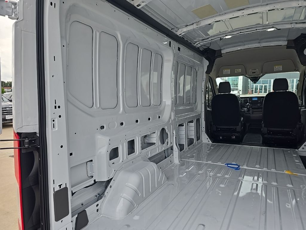 2025 Ford Transit Van Base - Photo 13