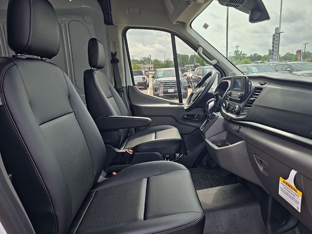 2025 Ford Transit Van Base - Photo 19