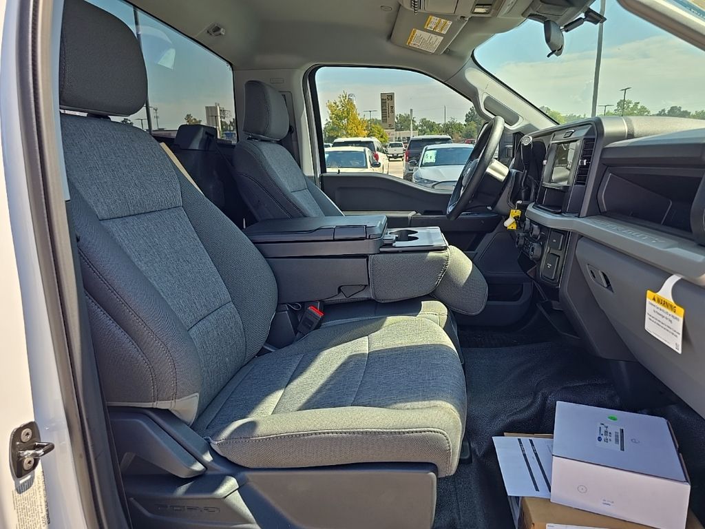 2026 Ford F-550 Super Duty Chassis Cab XL - Photo 11