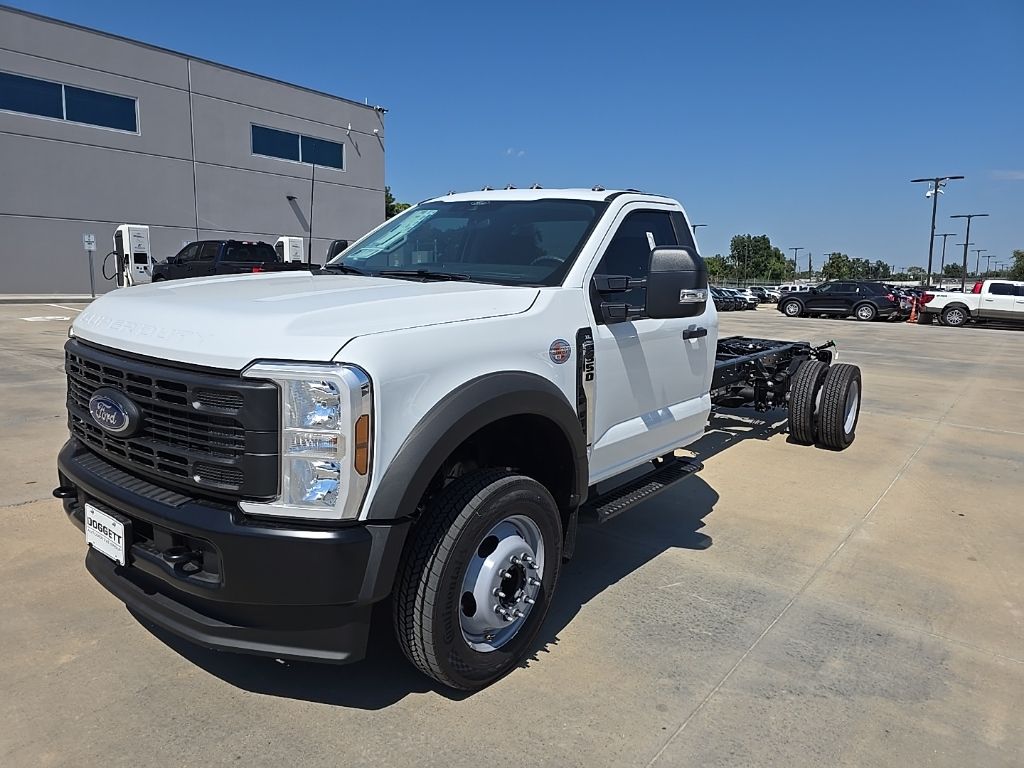 2026 Ford F-550 Super Duty Chassis Cab XL - Photo 25