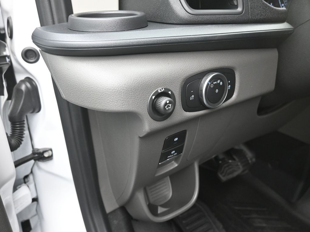 2025 Ford Transit Van Base - Photo 13