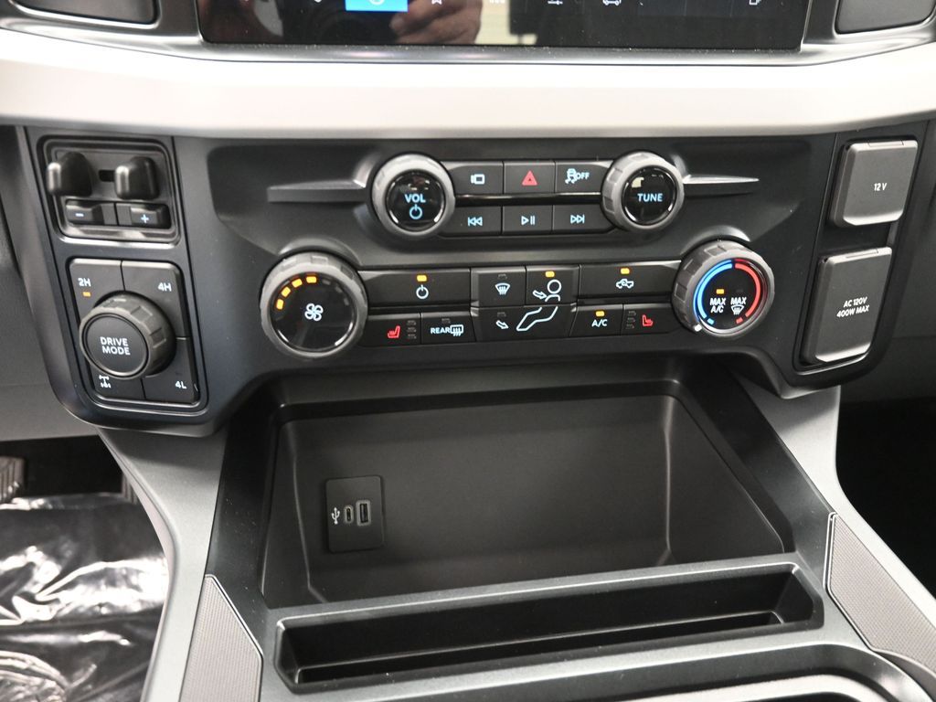 2026 Ford F-250 Super Duty XLT - Photo 9