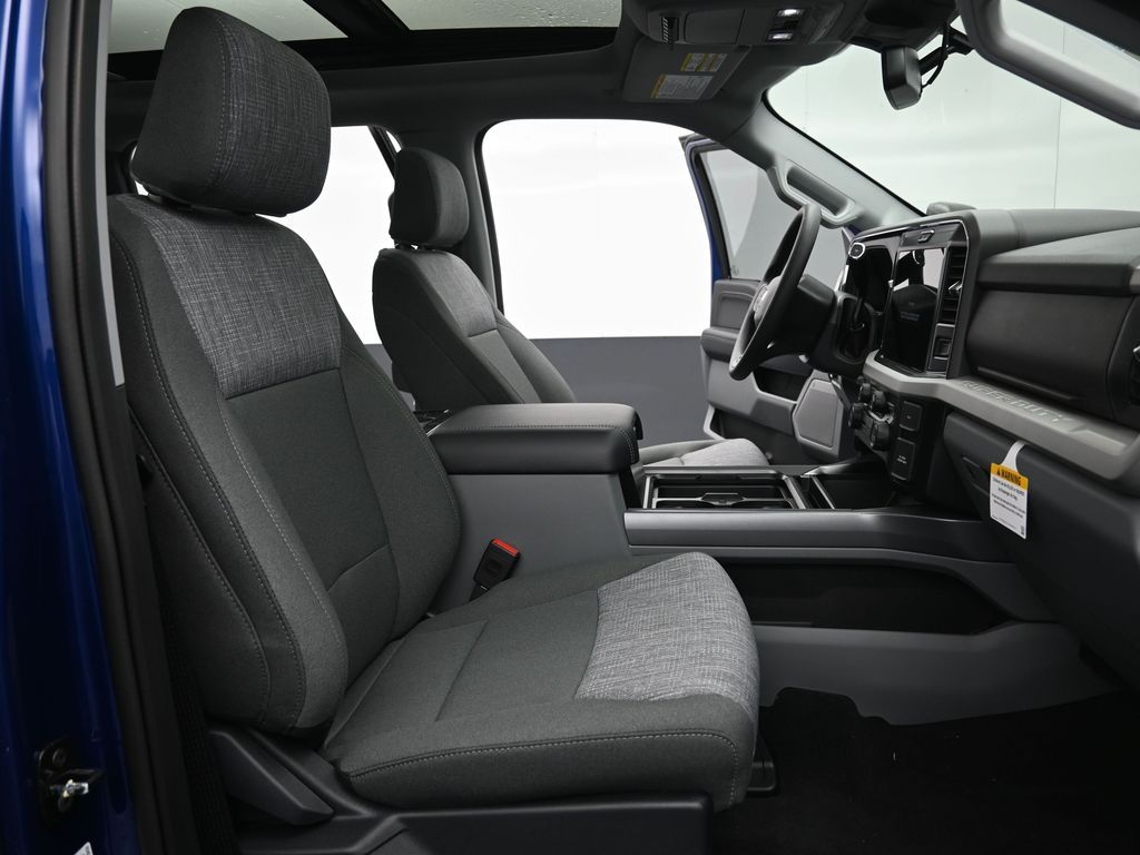 2026 Ford F-250 Super Duty XLT - Photo 25