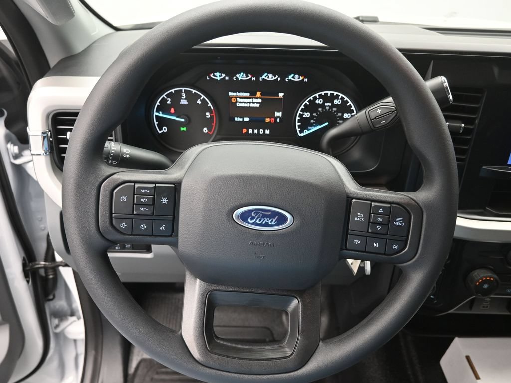 2025 Ford F-350 Super Duty Chassis Cab XL - Photo 6