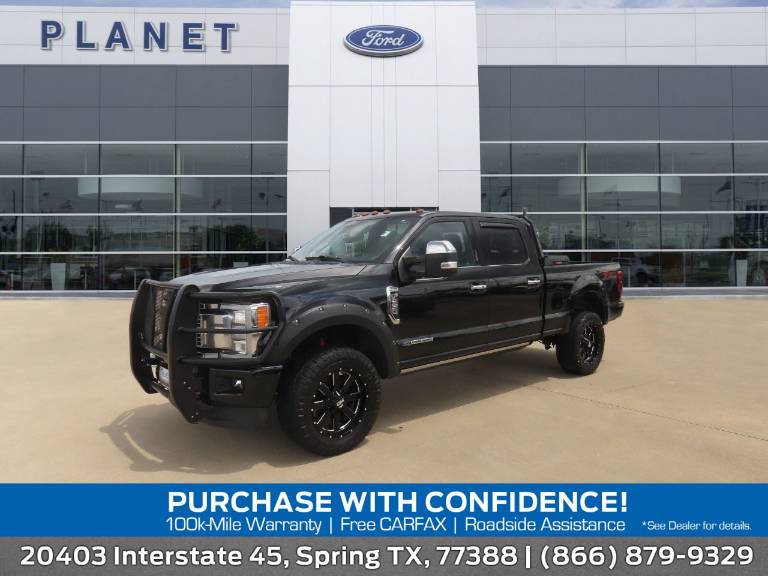 2017 Ford Super Duty F-250 SRW Platinum 4WD Crew Cab 6.75' Box