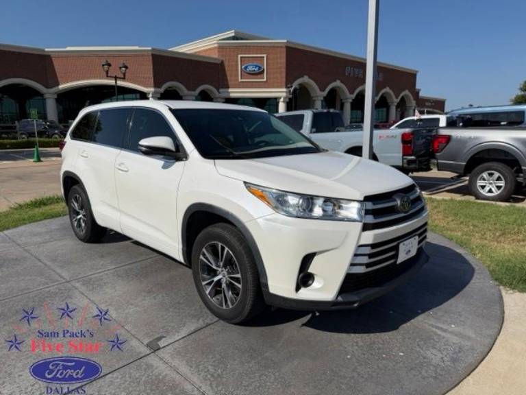2018 Toyota Highlander LE