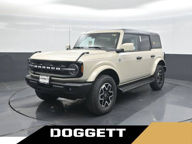 2026 Ford Bronco Outer Banks