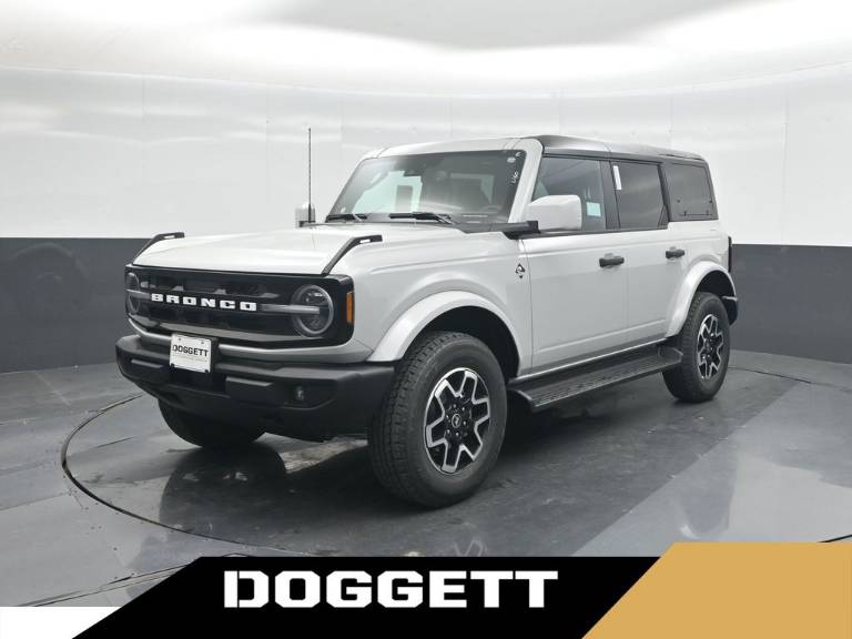 2026 Ford Bronco Outer Banks