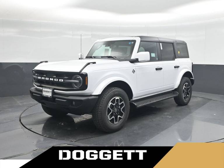 2026 Ford Bronco Outer Banks