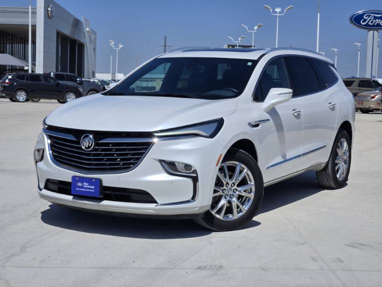2023 Buick Enclave Essence