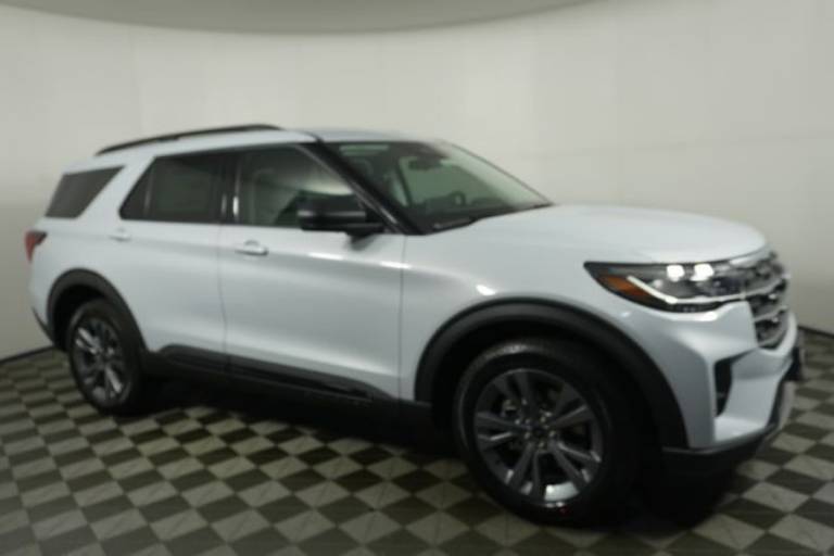 2026 Ford Explorer Active w/100A Pkg