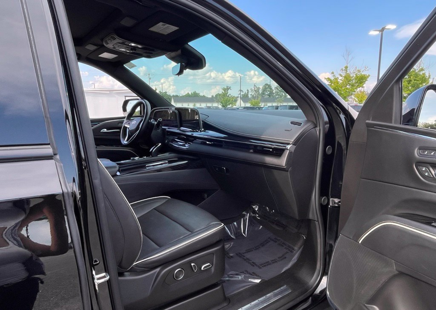 2023 Cadillac Escalade Sport - Photo 41