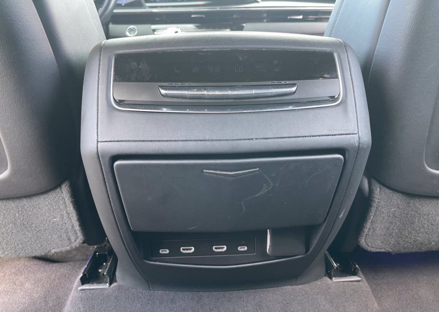 2023 Cadillac Escalade Sport - Photo 44