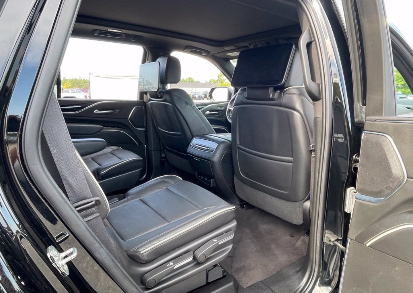 2023 Cadillac Escalade Sport - Photo 51