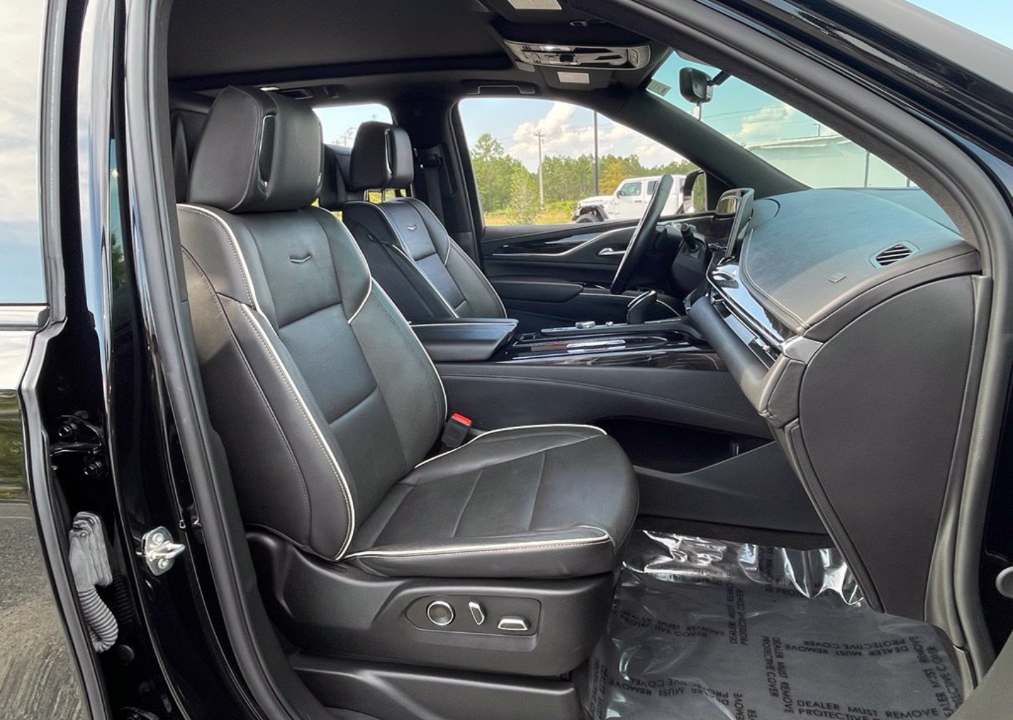 2023 Cadillac Escalade Sport - Photo 52