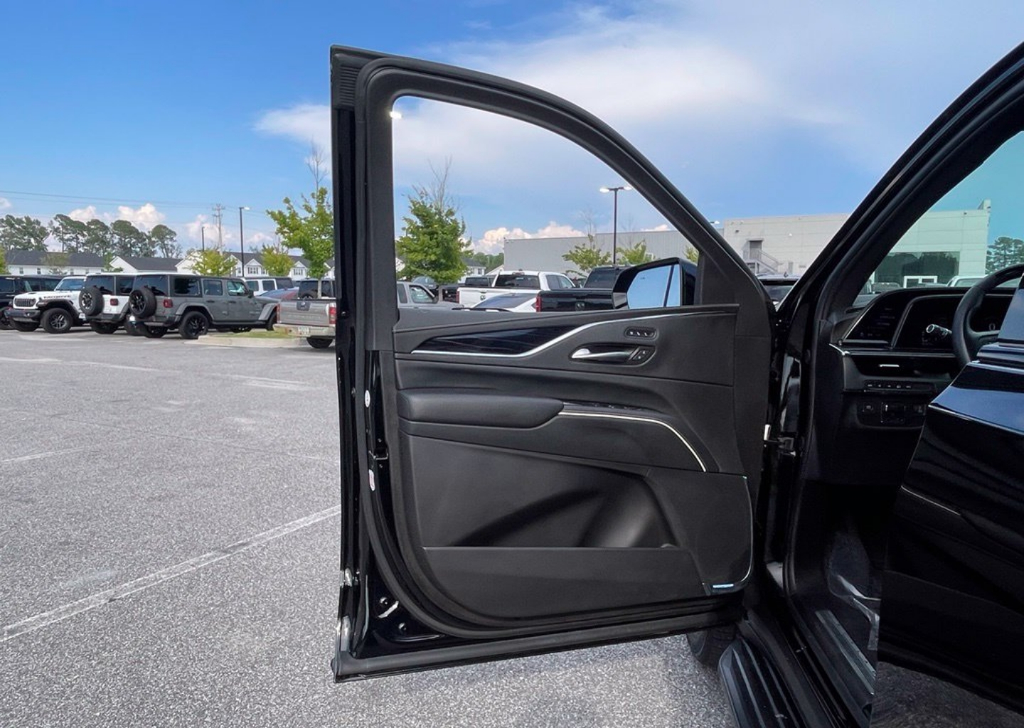 2023 Cadillac Escalade Sport - Photo 58