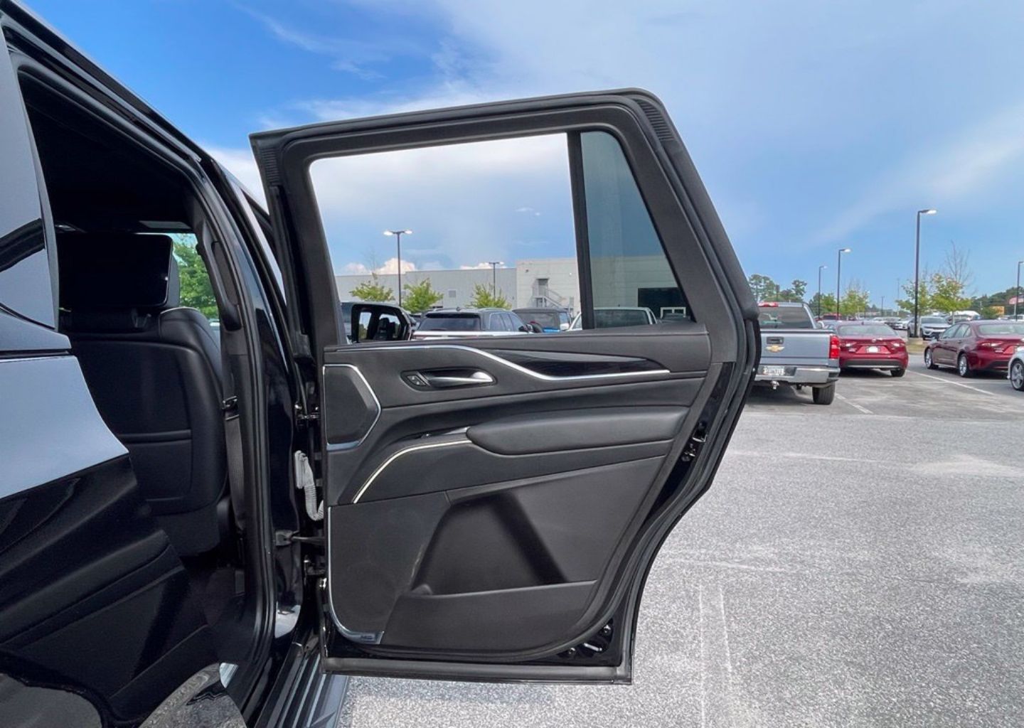 2023 Cadillac Escalade Sport - Photo 60