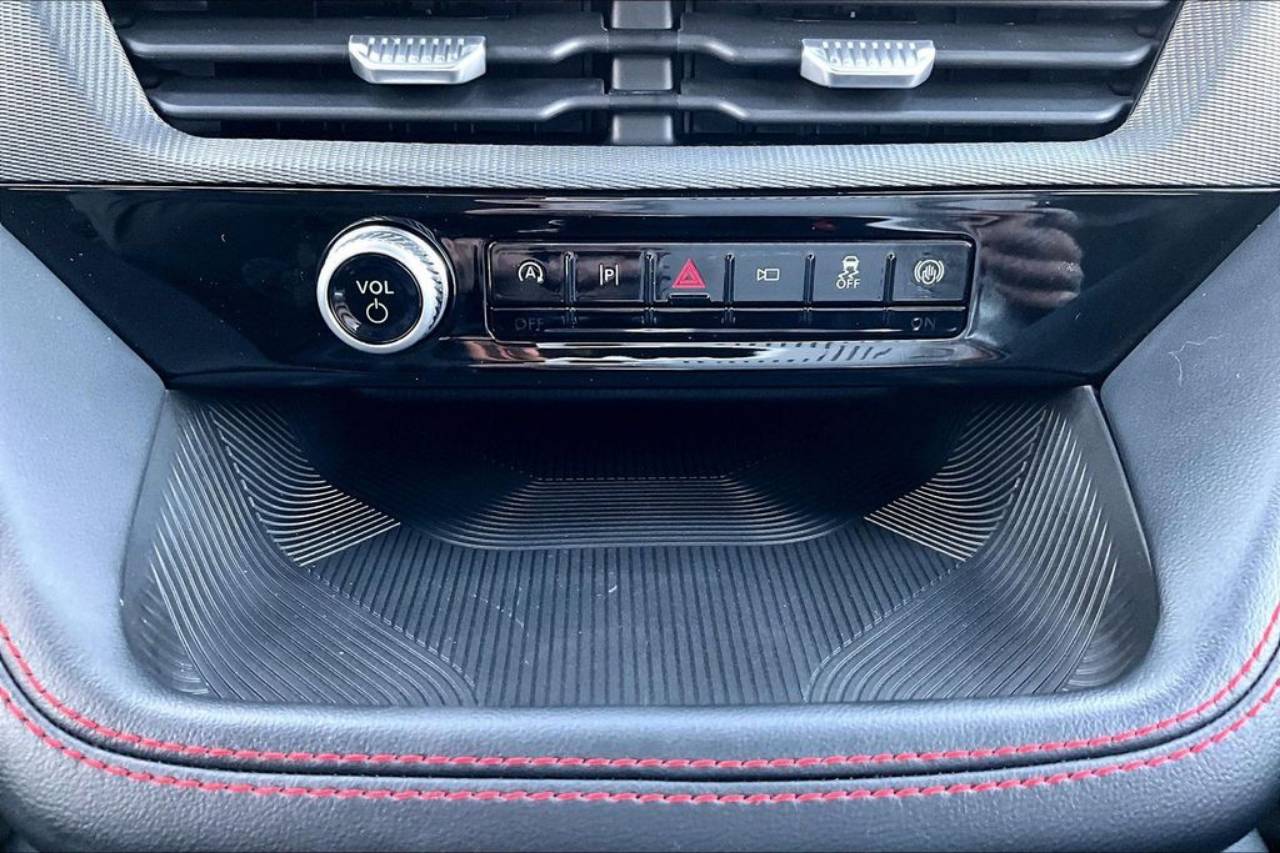 2026 Ford Explorer ST - Photo 22