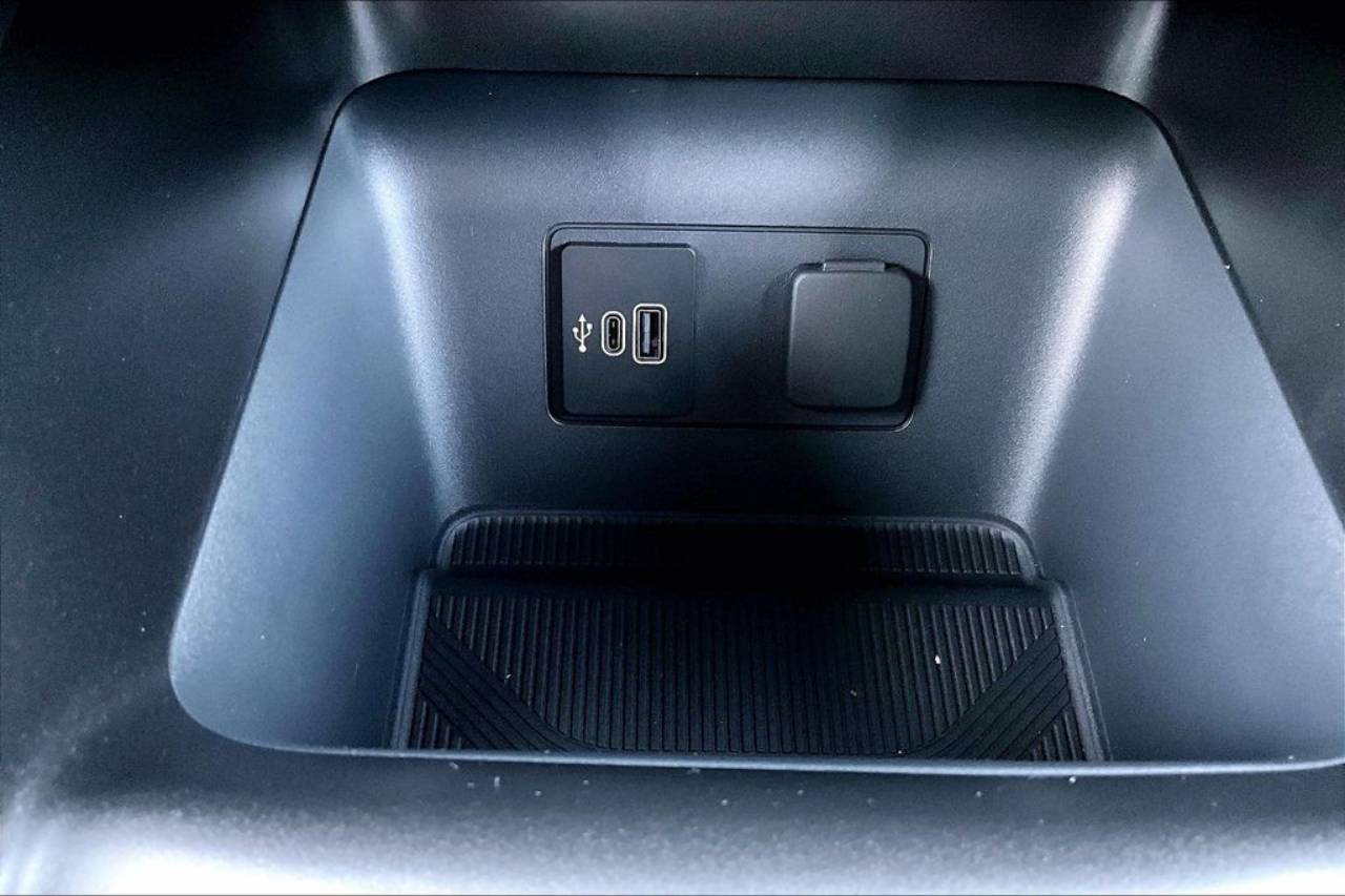 2026 Ford Explorer ST - Photo 23