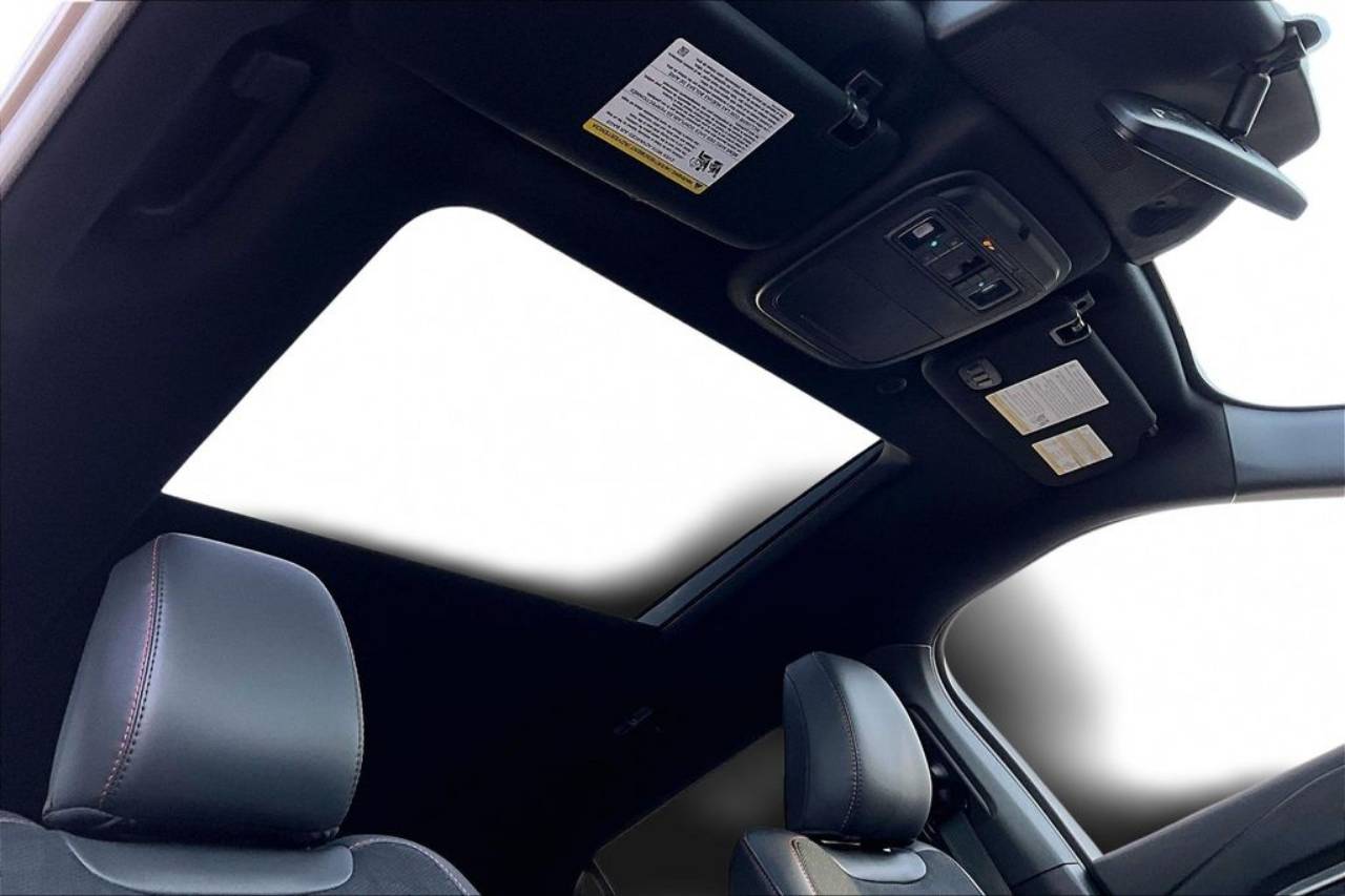 2026 Ford Explorer ST - Photo 31