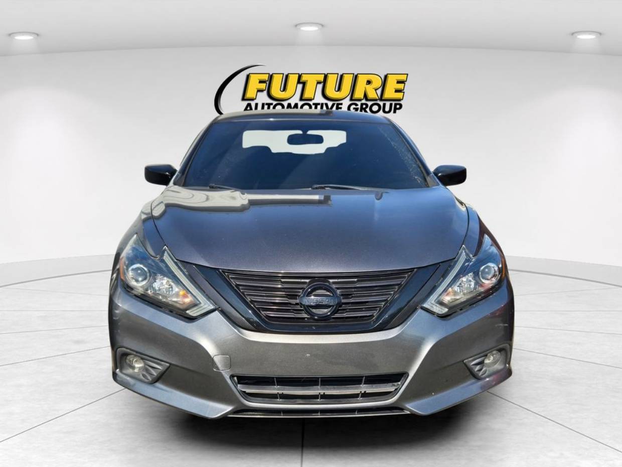 Used 2018 Nissan Altima SR with VIN 1N4AL3AP4JC189881 for sale in Sacramento, CA